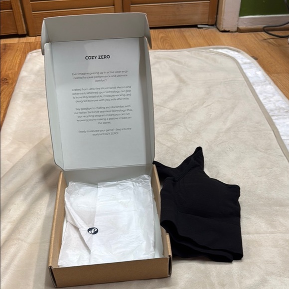 COZY ZERO TOP . Women's Brown Crop Top - Picture 8 of 9